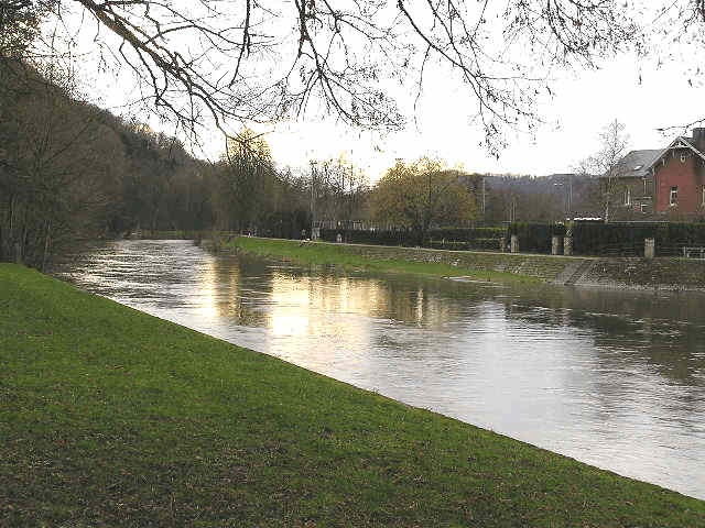 Wandeling langs de Ourthe
