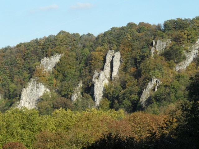 Thier Pirard en De Boterhamrotsen via Oneux